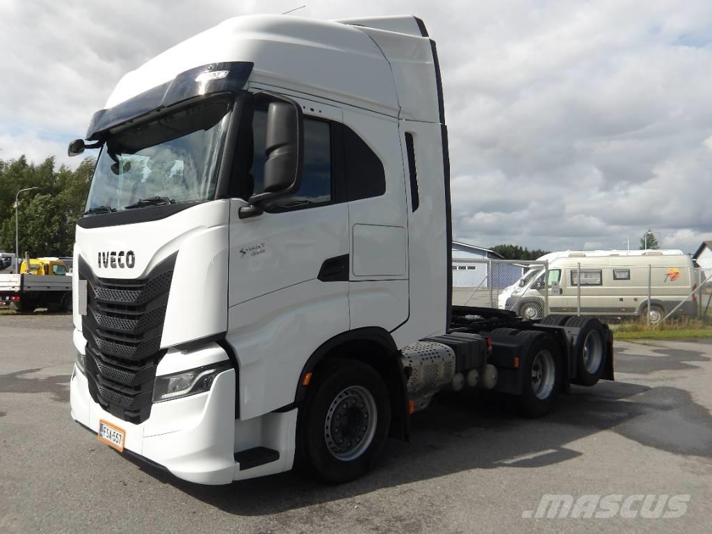 Iveco AS 440 ST Vetopöytäautot