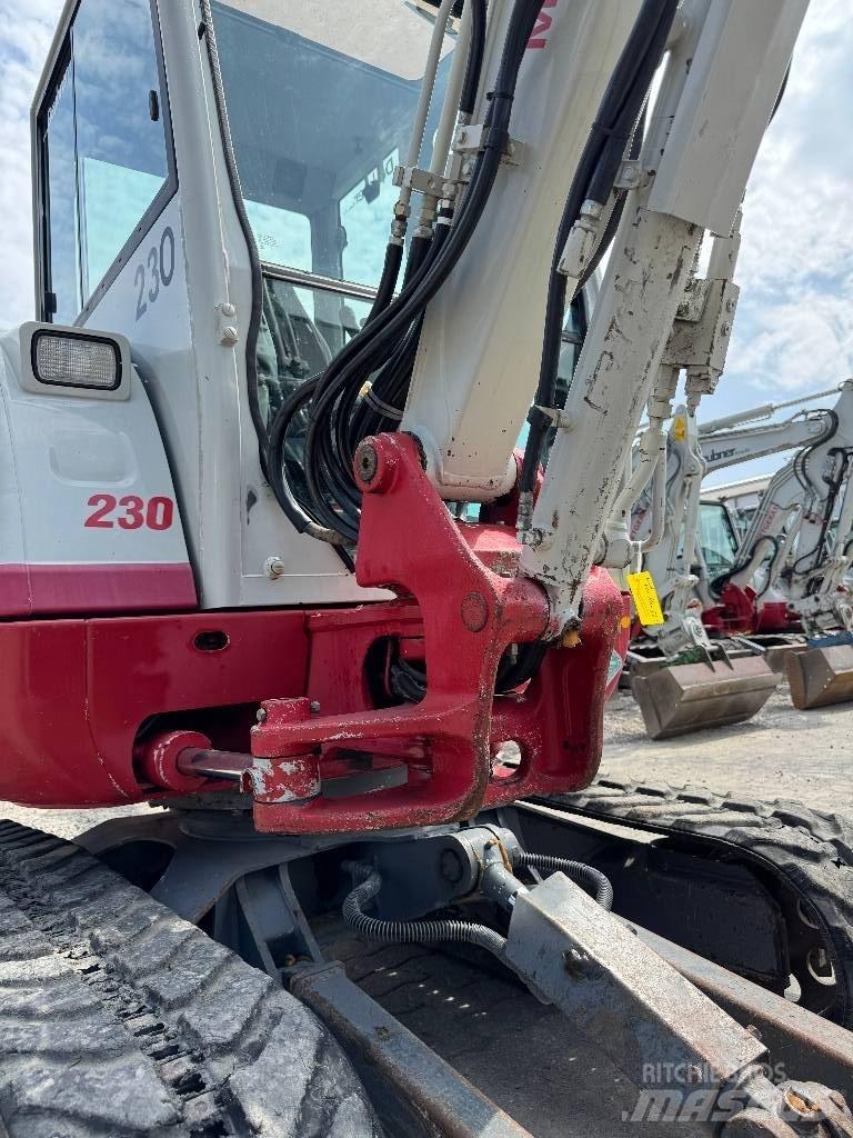 Takeuchi TB 230 Minikaivukoneet < 7t