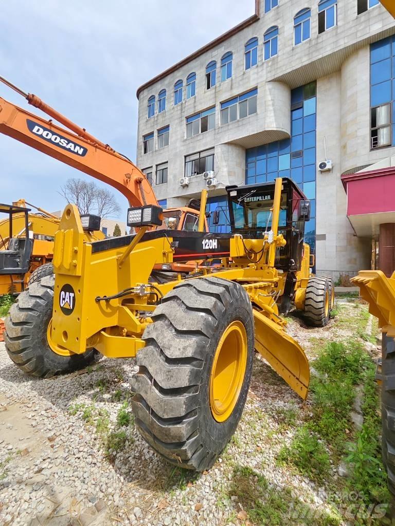 CAT 120 H Tiehöylät