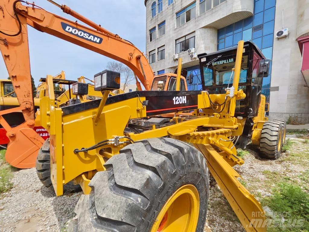 CAT 120 H Tiehöylät