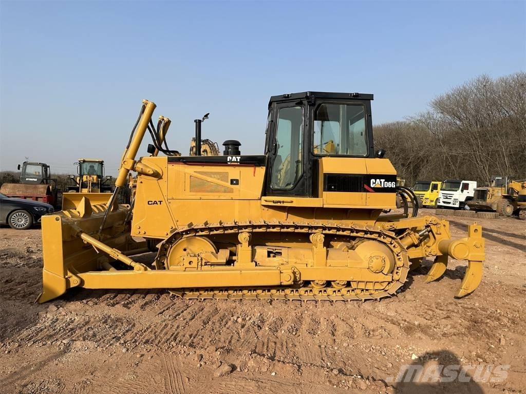 CAT D6G Telaketjupuskutraktorit
