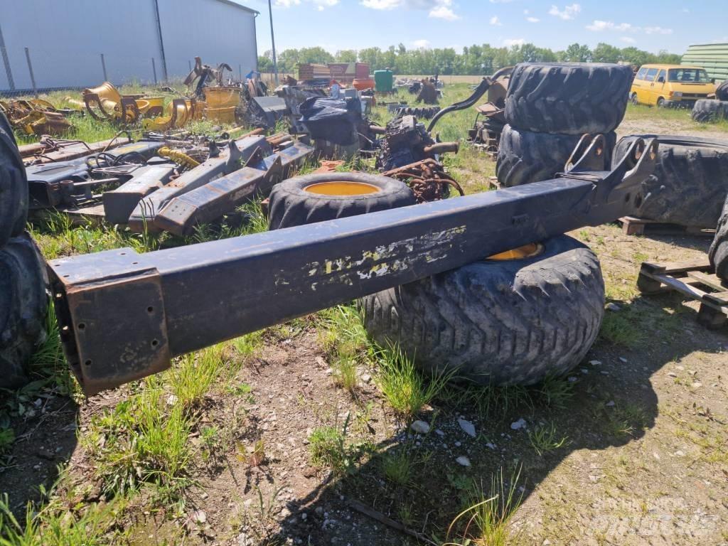 John Deere CH8 1470D Kuormatraktorinosturit