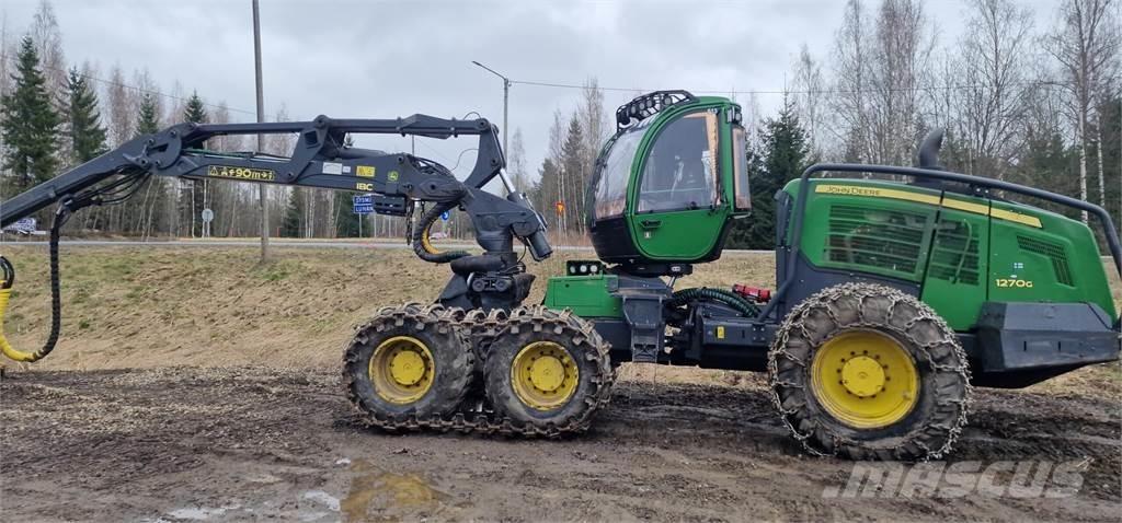 John Deere 1270G Harvesterit