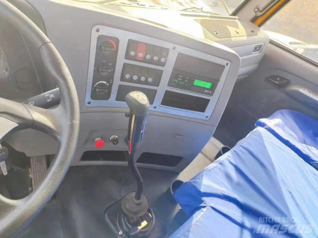 XCMG QY30T Mobiilinosturit