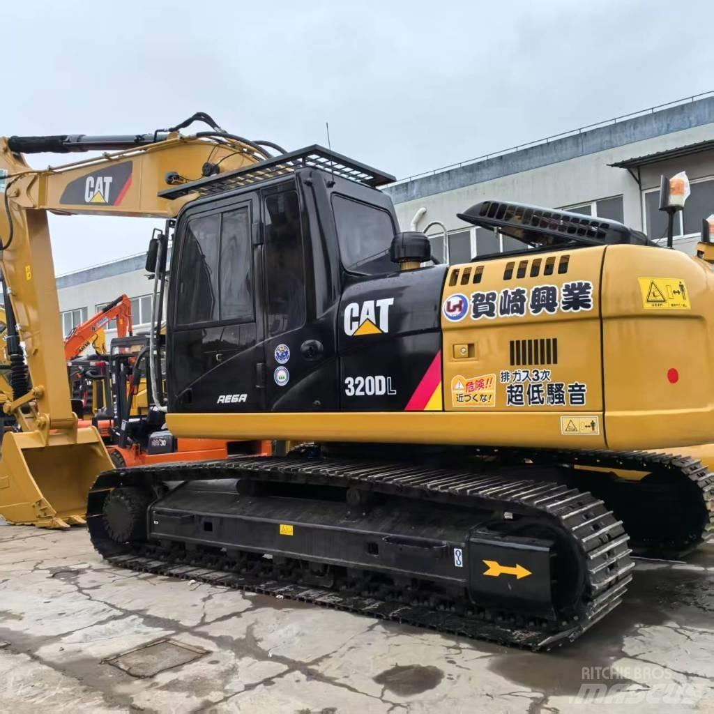 CAT 320 D L Telakaivukoneet