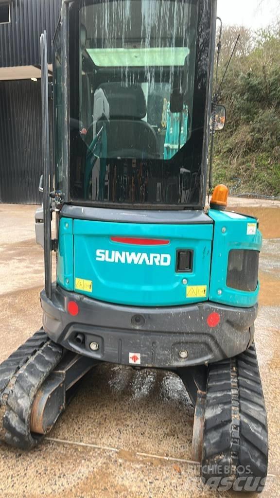 Sunward SWE25UF Minikaivukoneet < 7t