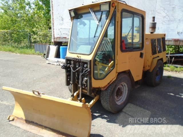 Trackless MT5T Muut tie- ja lumikoneet