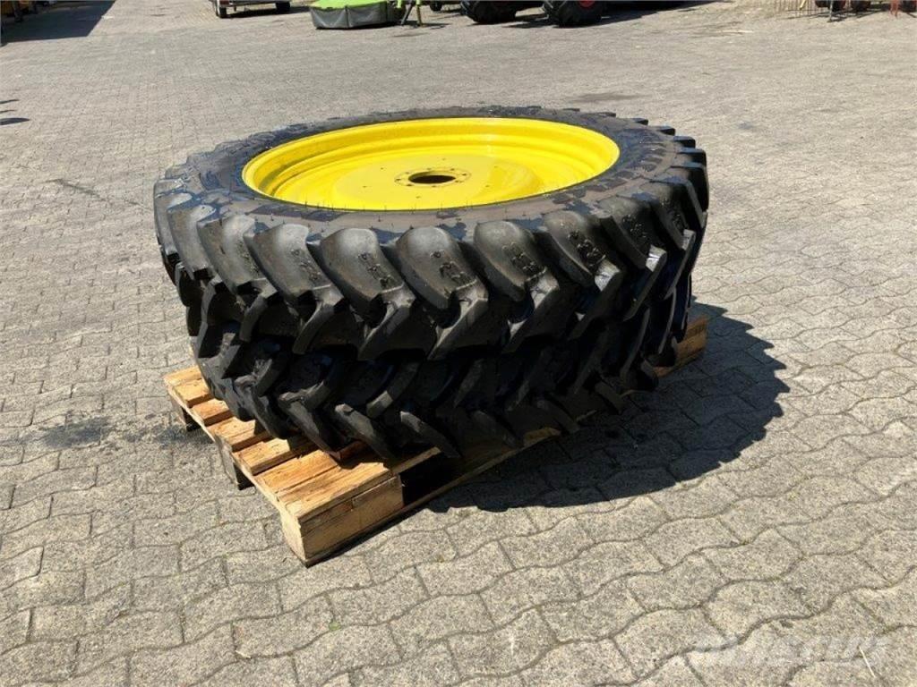 BKT 320/90R42 Renkaat ja vanteet