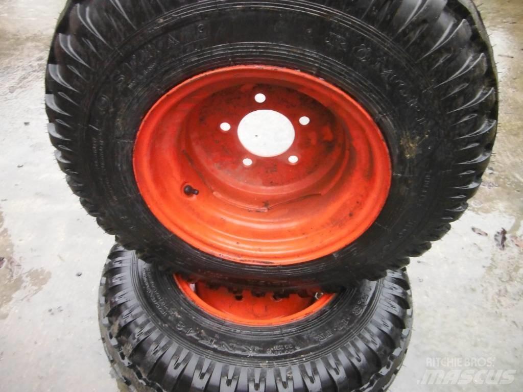  SEHA 10.0/75R15.3 Renkaat ja vanteet