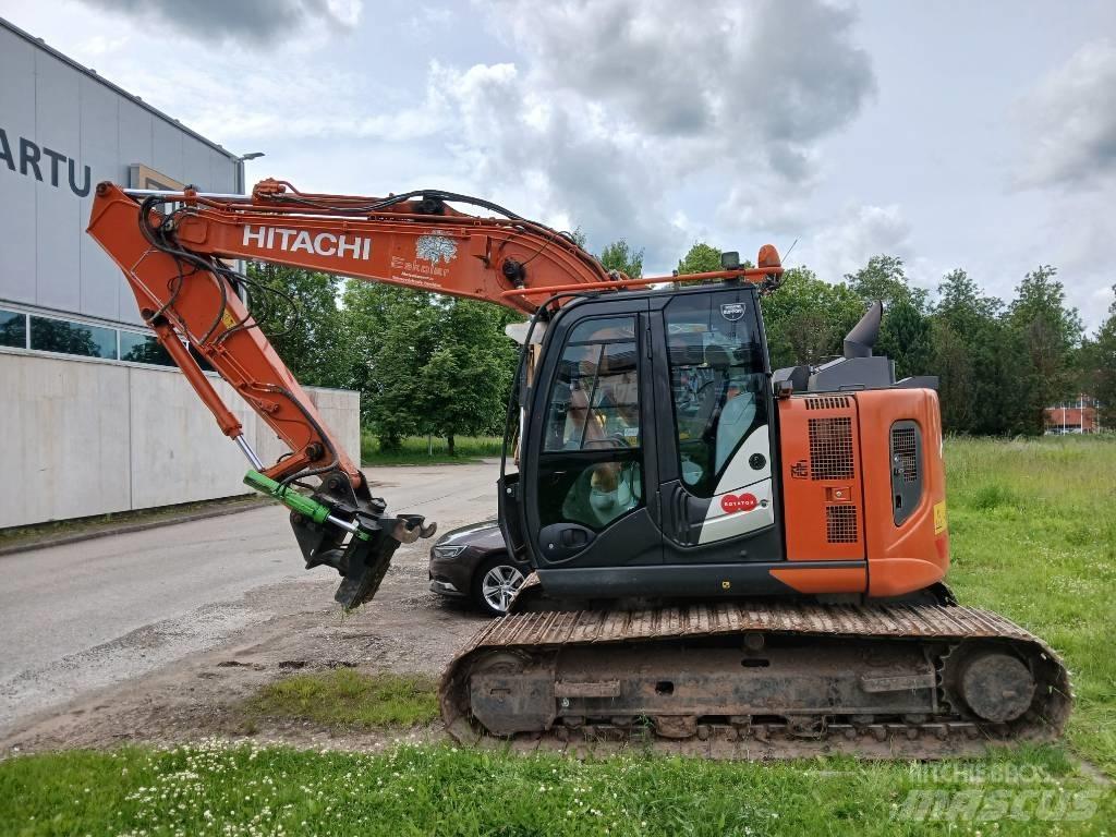 Hitachi ZX 135 US-6 Telakaivukoneet