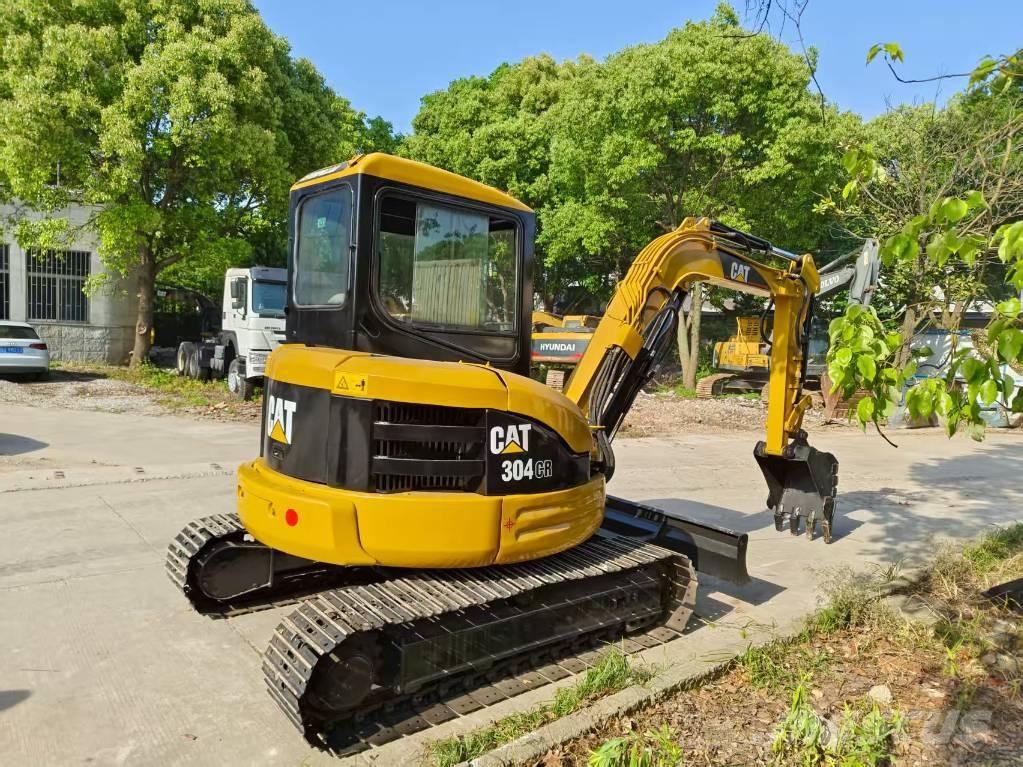 CAT 304 CR Minikaivukoneet < 7t