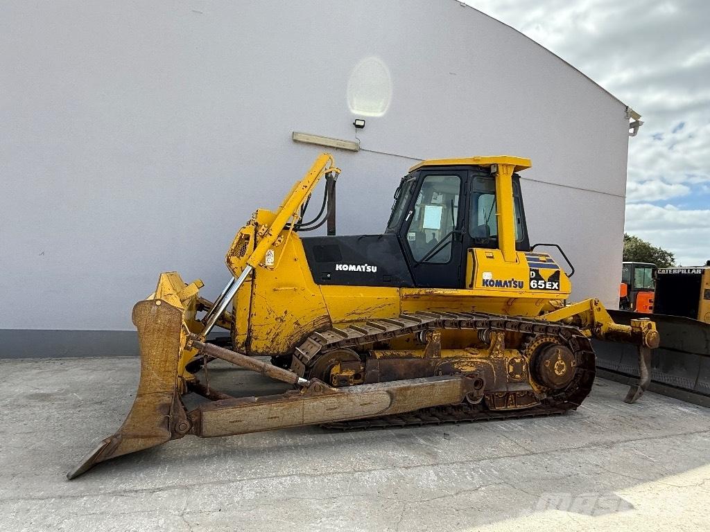 Komatsu D 65 EX-12 Telaketjupuskutraktorit