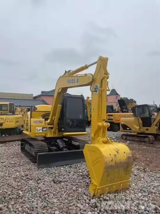 Komatsu PC70-8 Midikaivukoneet 7t - 12t