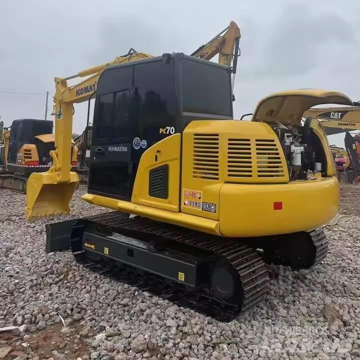 Komatsu PC70-8 Midikaivukoneet 7t - 12t