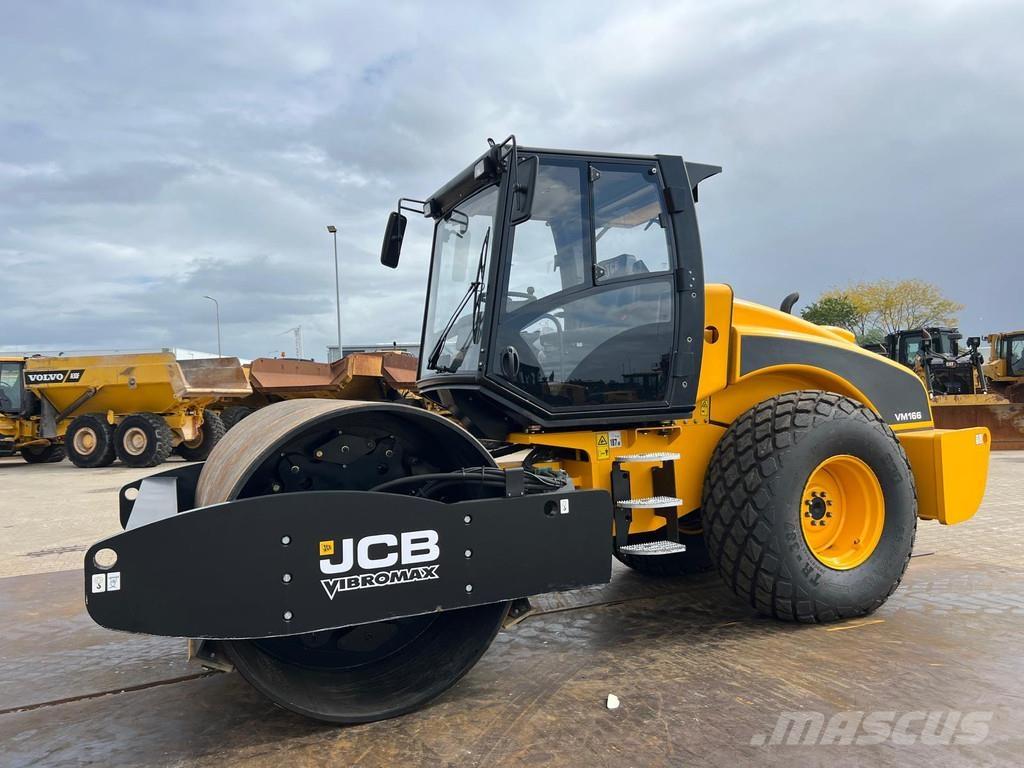 JCB VM166D Yksivalssijyrät