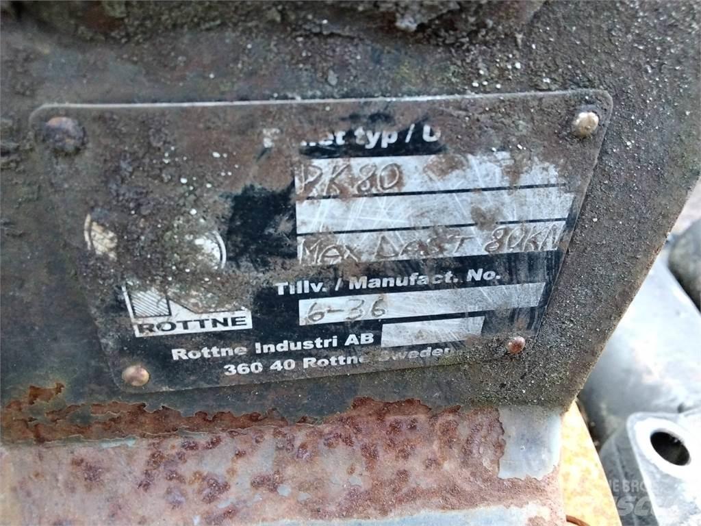 Rottne RK80 Kuormatraktorinosturit