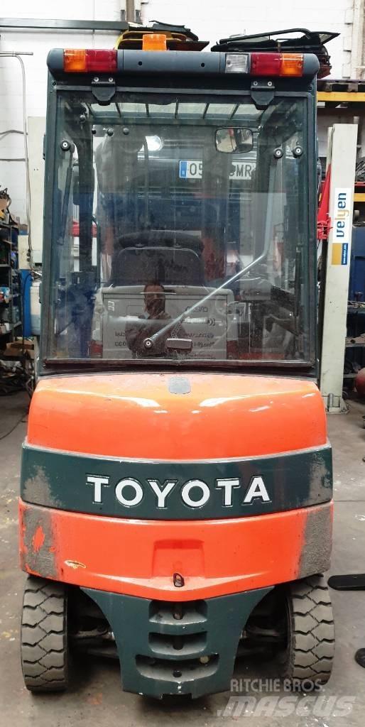 Toyota 7 FBMF 25 Sähkötrukit
