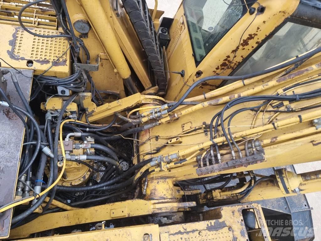 CAT M 325 C L MH Jätteenkäsittelijät