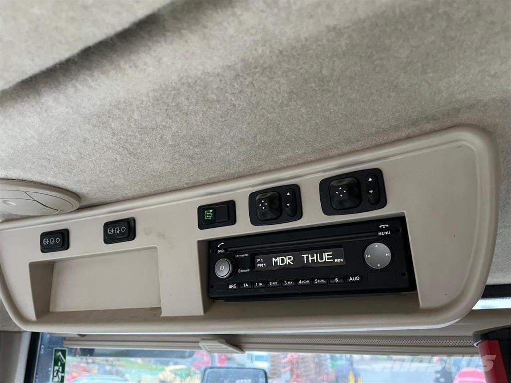 John Deere 8345R Traktorit