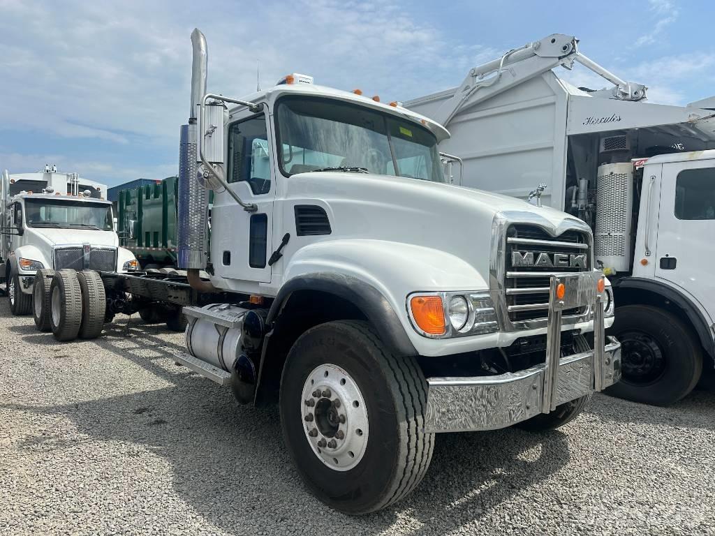 Mack CV 713 Kuorma-autoalustat