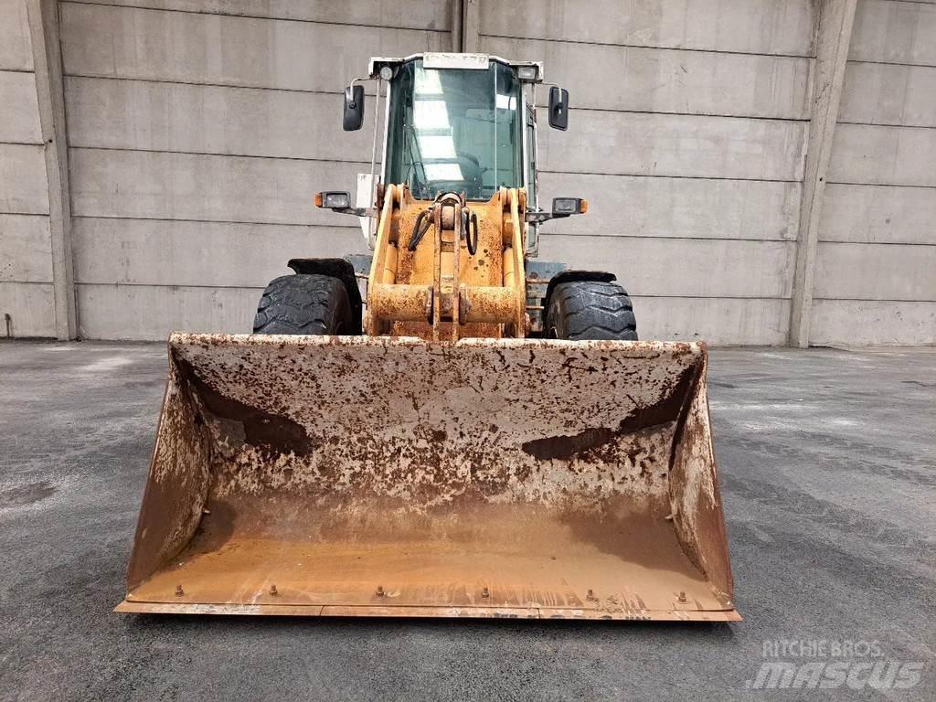 Liebherr L514 Pyöräkuormaajat