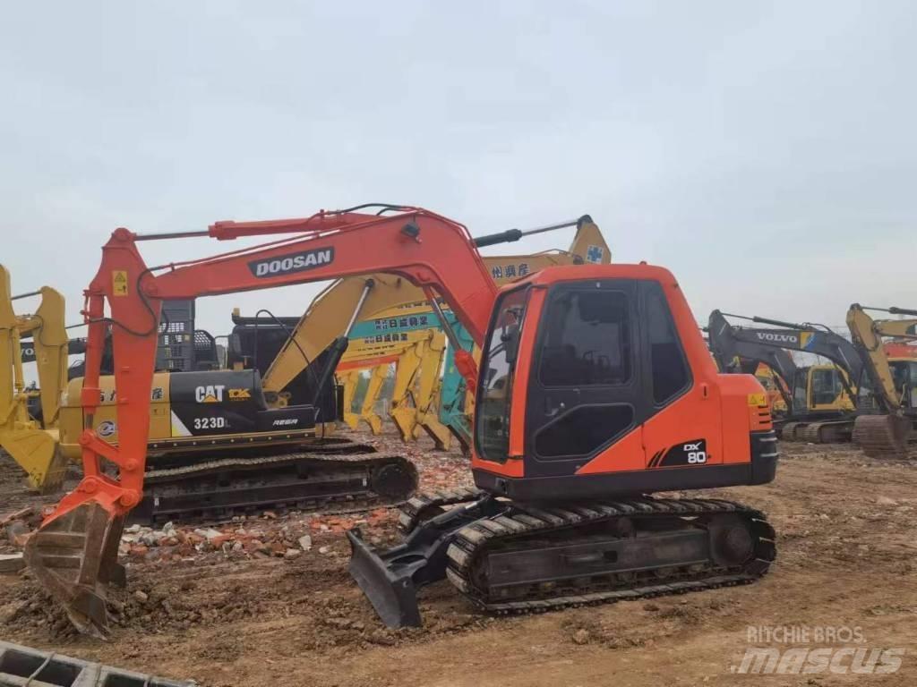 Doosan DX 80 Midikaivukoneet 7t - 12t