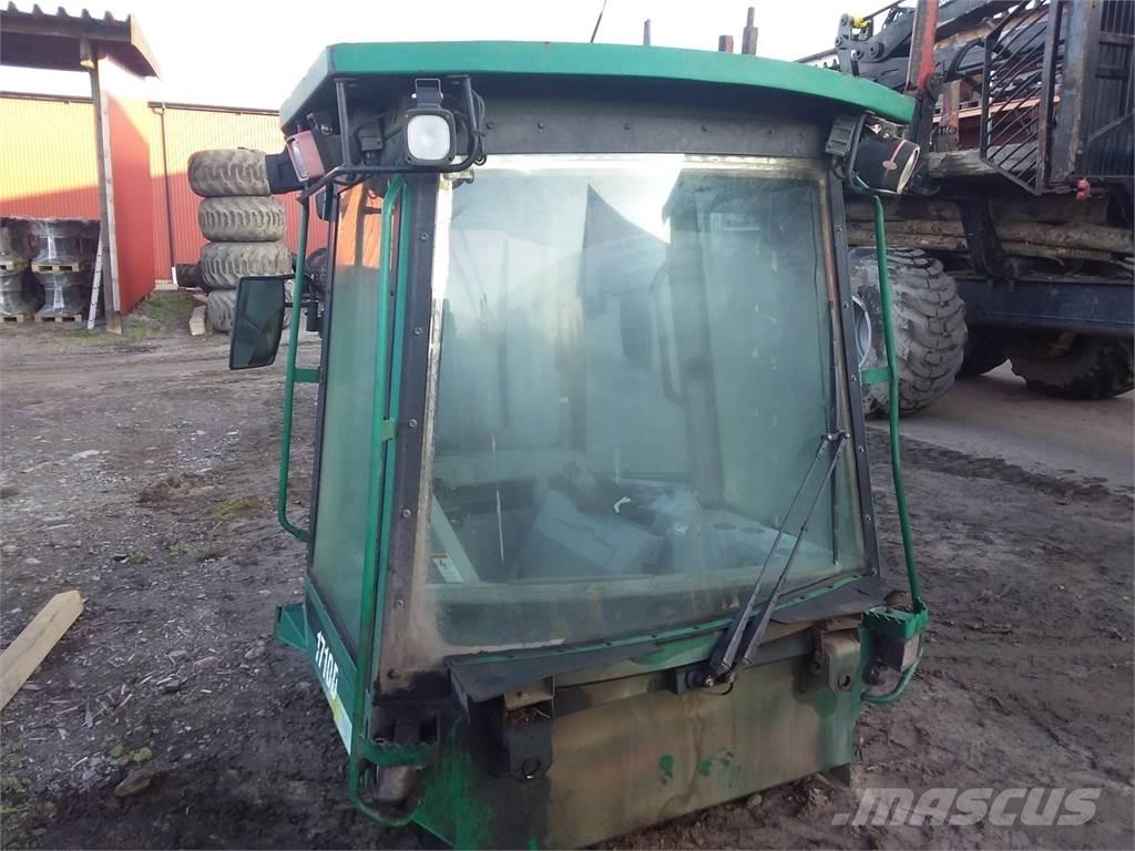 Timberjack 1710d Ohjaamo ja sisusta
