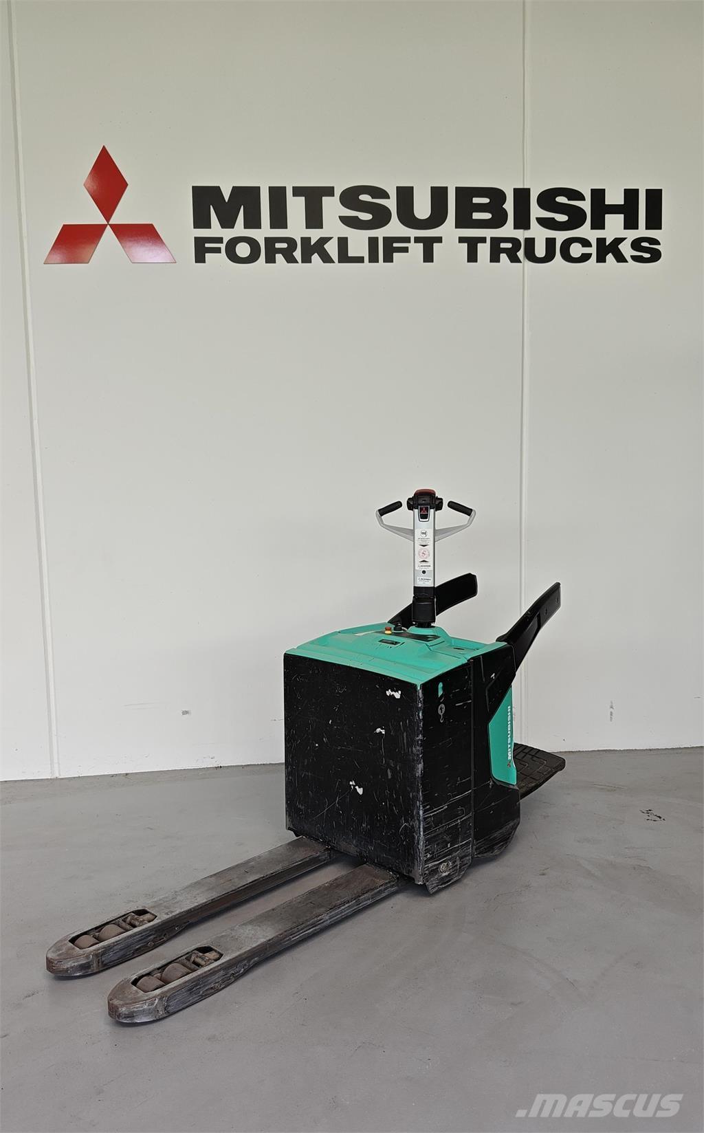 Mitsubishi PBV20N2 Lavatrukit