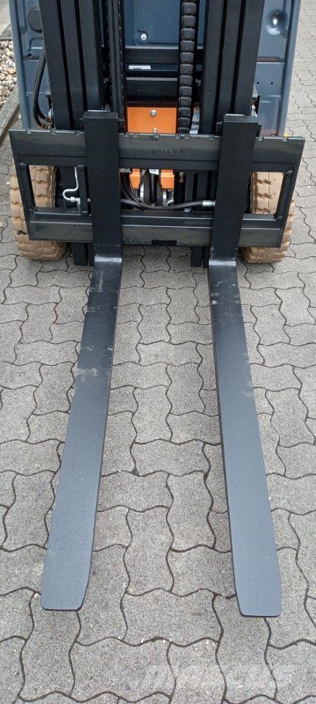 Toyota 8FBM16T Sähkötrukit