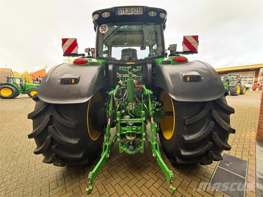 John Deere 6R215 Traktorit