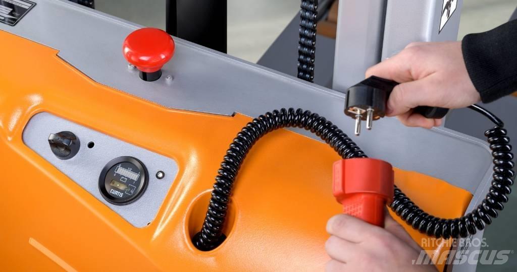 Still ECV10 Käyden ajettavat pinoamistrukit