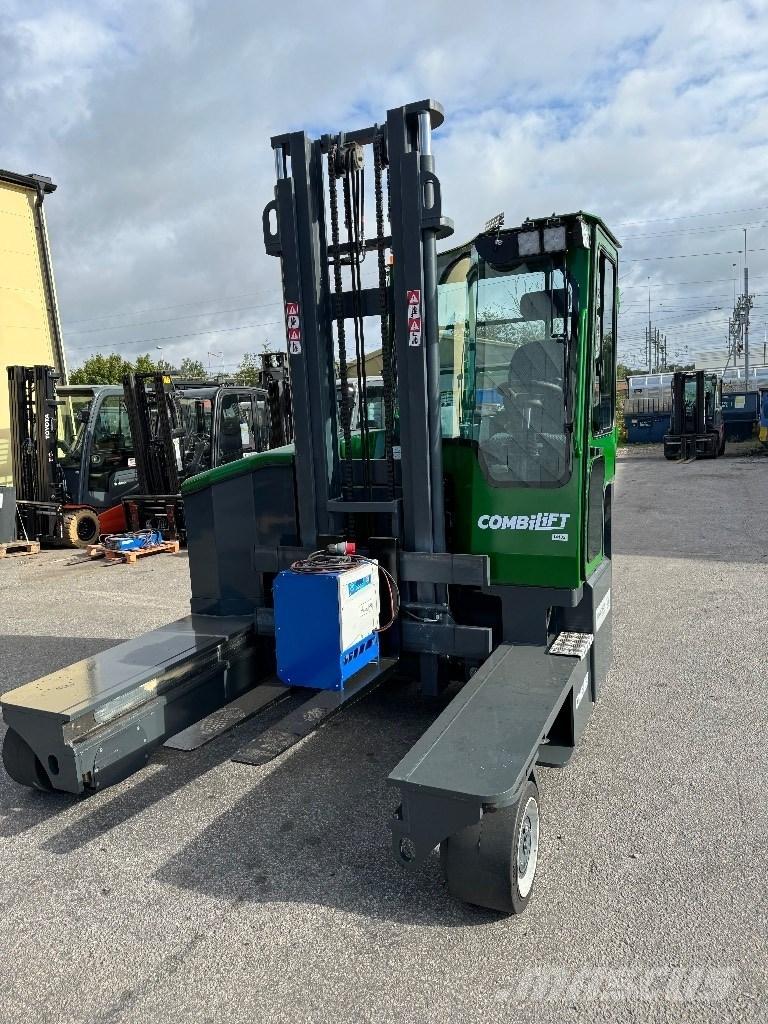 Combilift C4000ET Nelitietrukit