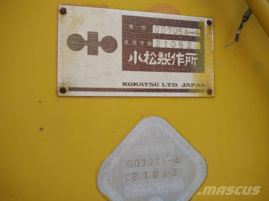 Komatsu GD 705 A-4A Tiehöylät