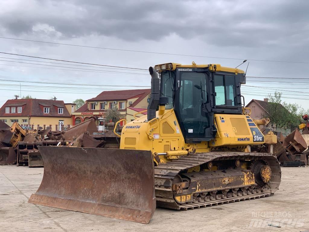 Komatsu D 51 PX-24 Telaketjupuskutraktorit