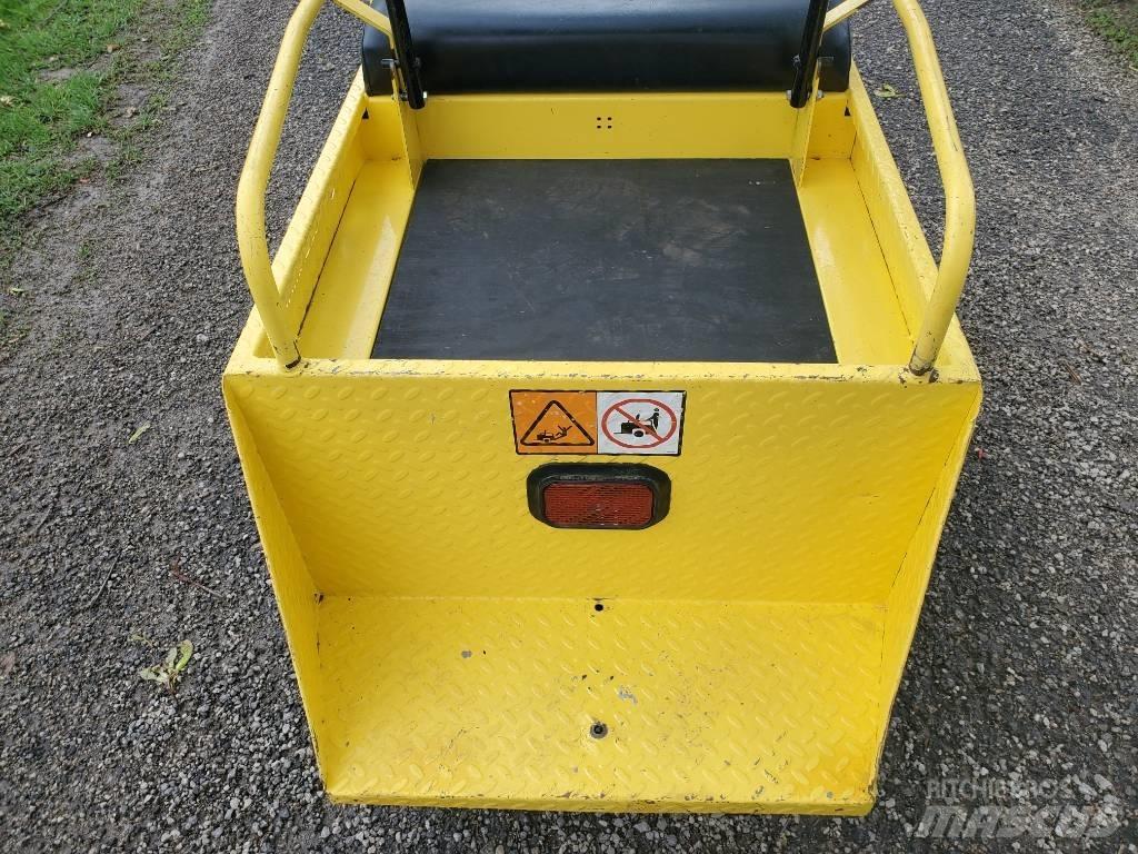 Cushman MM Vetotrukit