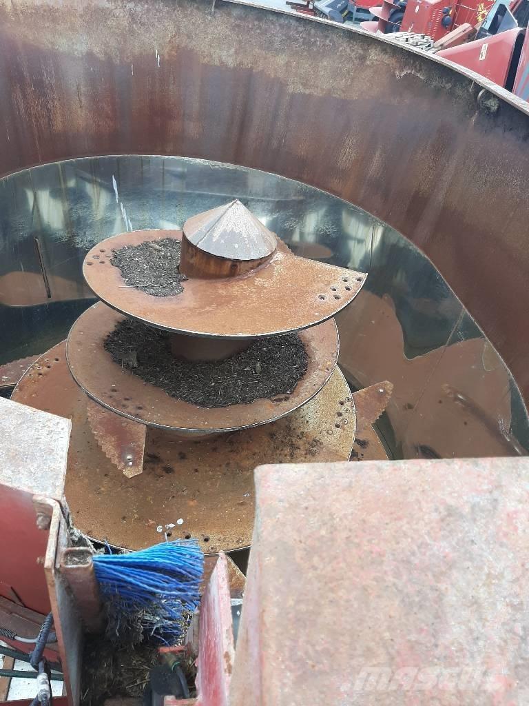 RMH VSL 14 Rehuvaunut