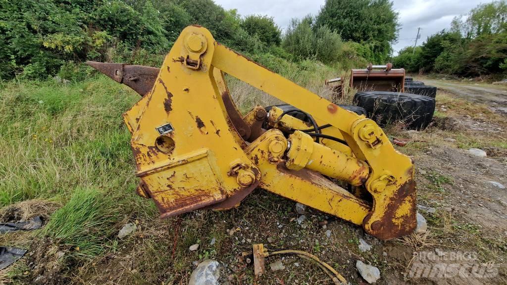 Komatsu D85 Alusta ja jousitus