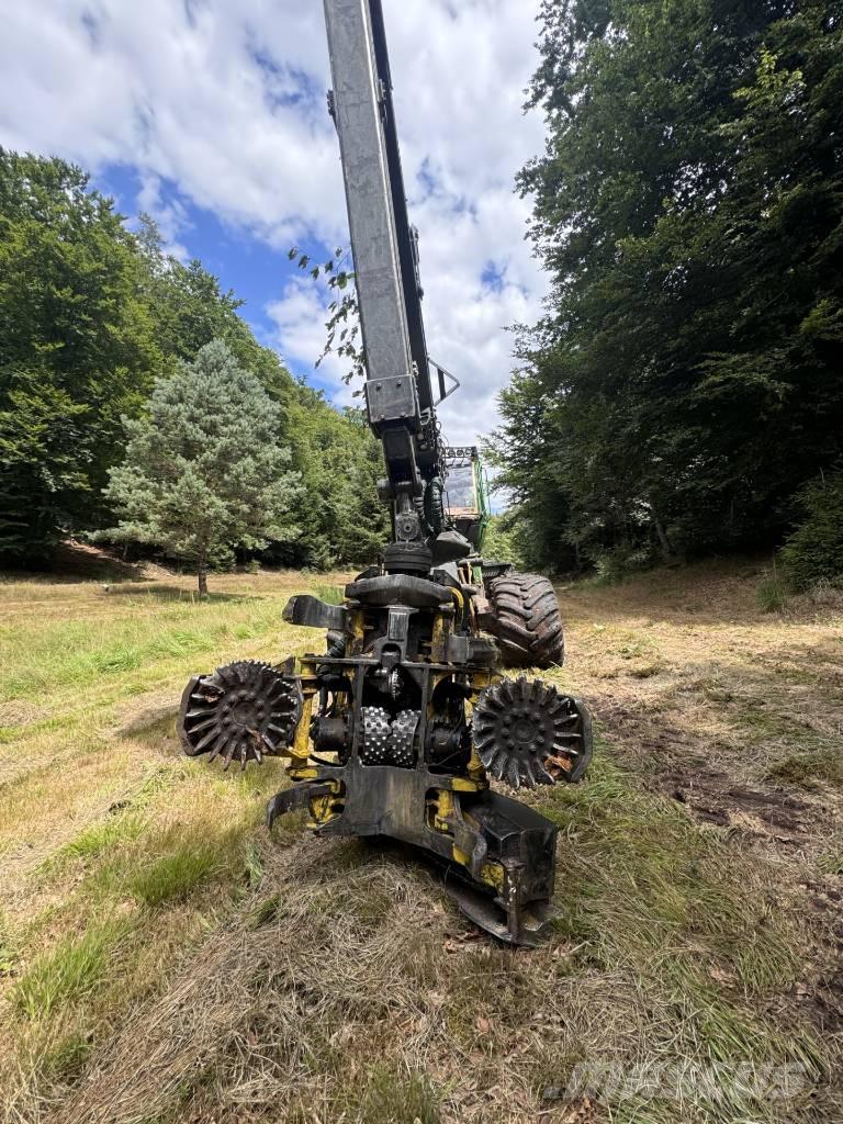 John Deere 11 70 G Harvesterit