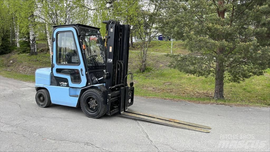 Utilev UT 30 PD Dieseltrukit