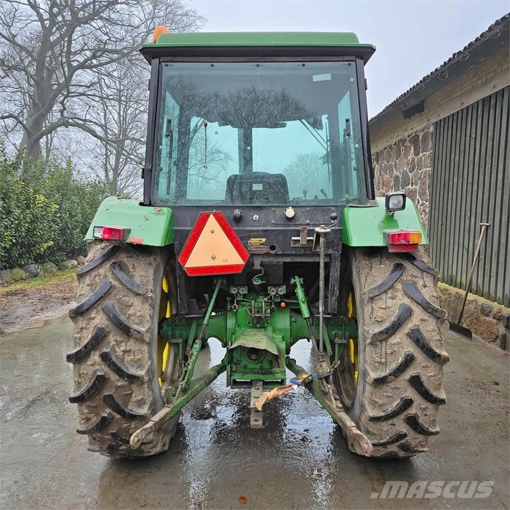 John Deere 2040 Traktorit