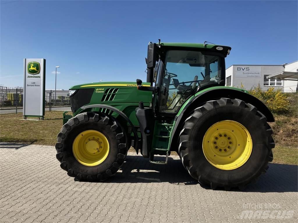 John Deere 6215R Traktorit