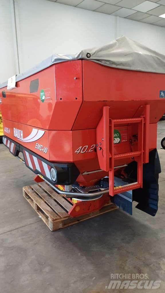 KUN AXIS 40H Lannoitteenlevittimet