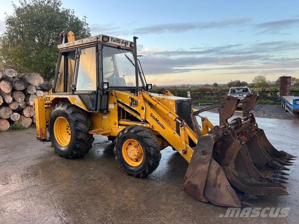 JCB 3 CX Kaivurikuormaajat