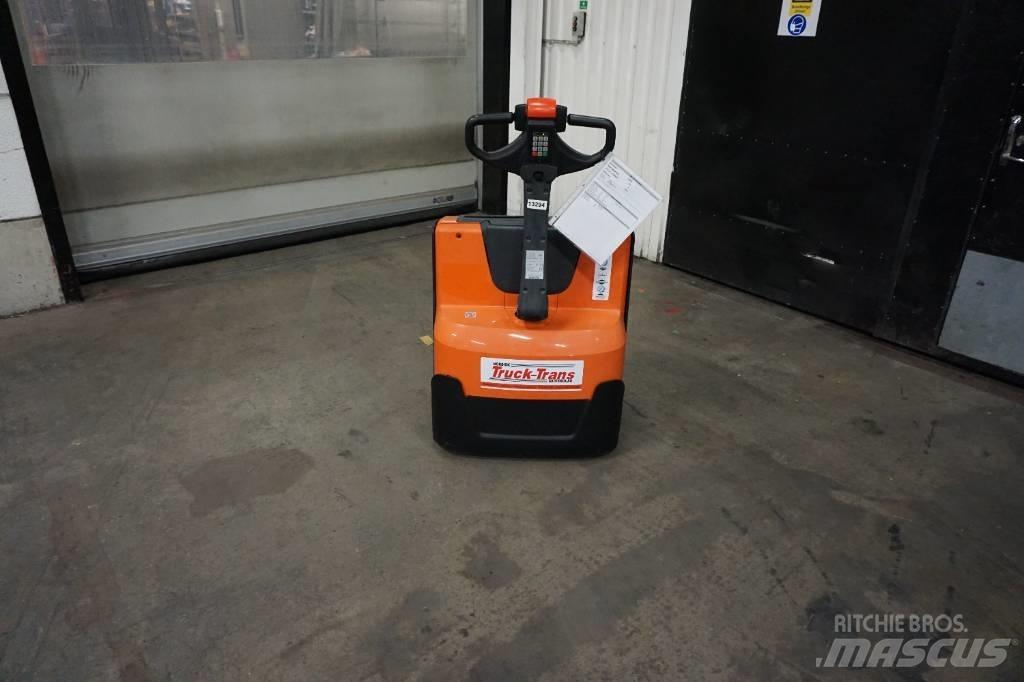 Toyota LWE180 Lavansiirtotrukit