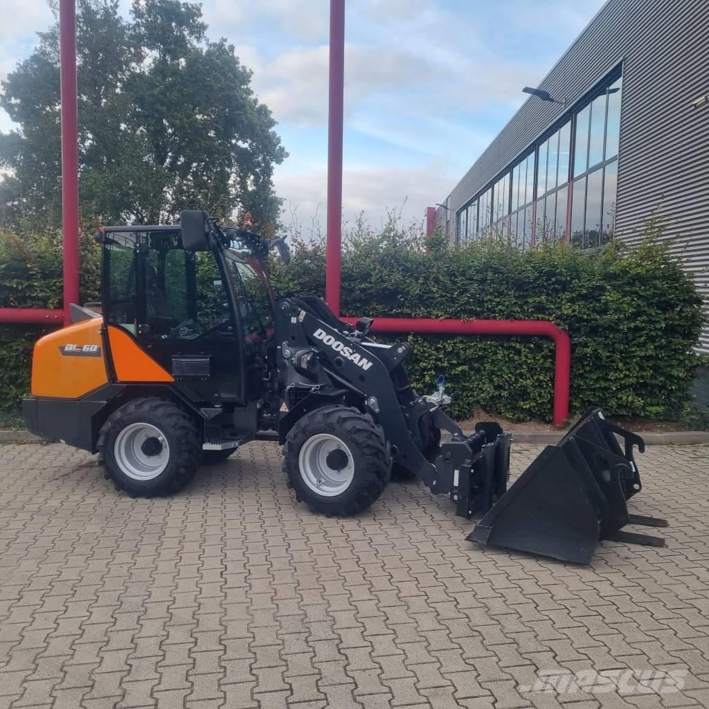 Doosan DL60 Pyöräkuormaajat
