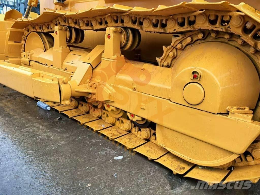 CAT D6G Telaketjupuskutraktorit