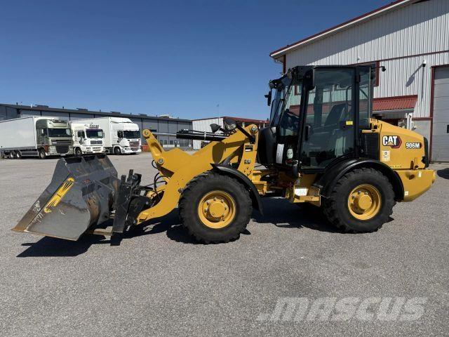 CAT 906M Pyöräkuormaajat