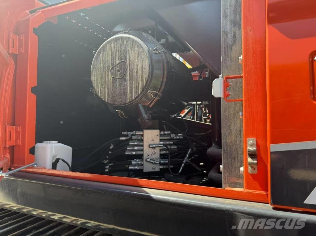 Doosan DX 340 Telakaivukoneet