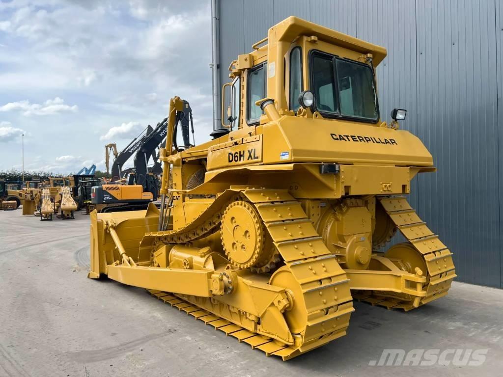 CAT D6H XL Telaketjupuskutraktorit