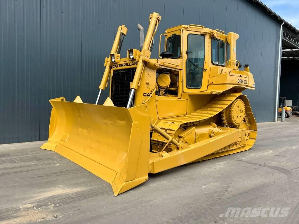CAT D6H XL Telaketjupuskutraktorit